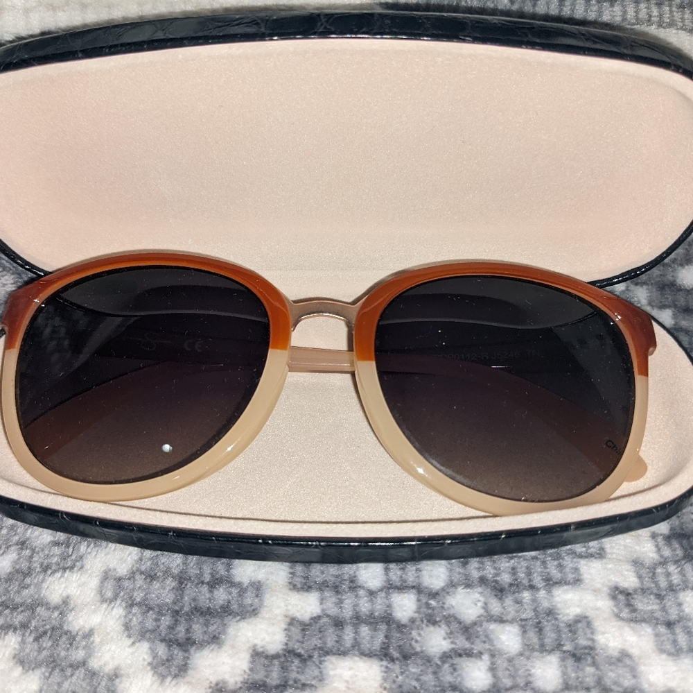 Jessica Simpson sunglasses